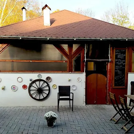 Tassi Halaszcsarda - Sueger Haz Tass