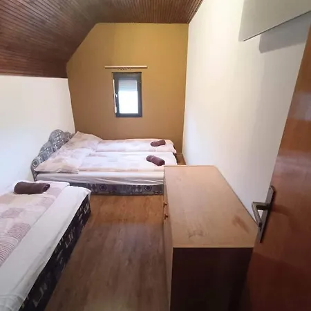 Tassi Halaszcsarda - Sueger Haz Tass